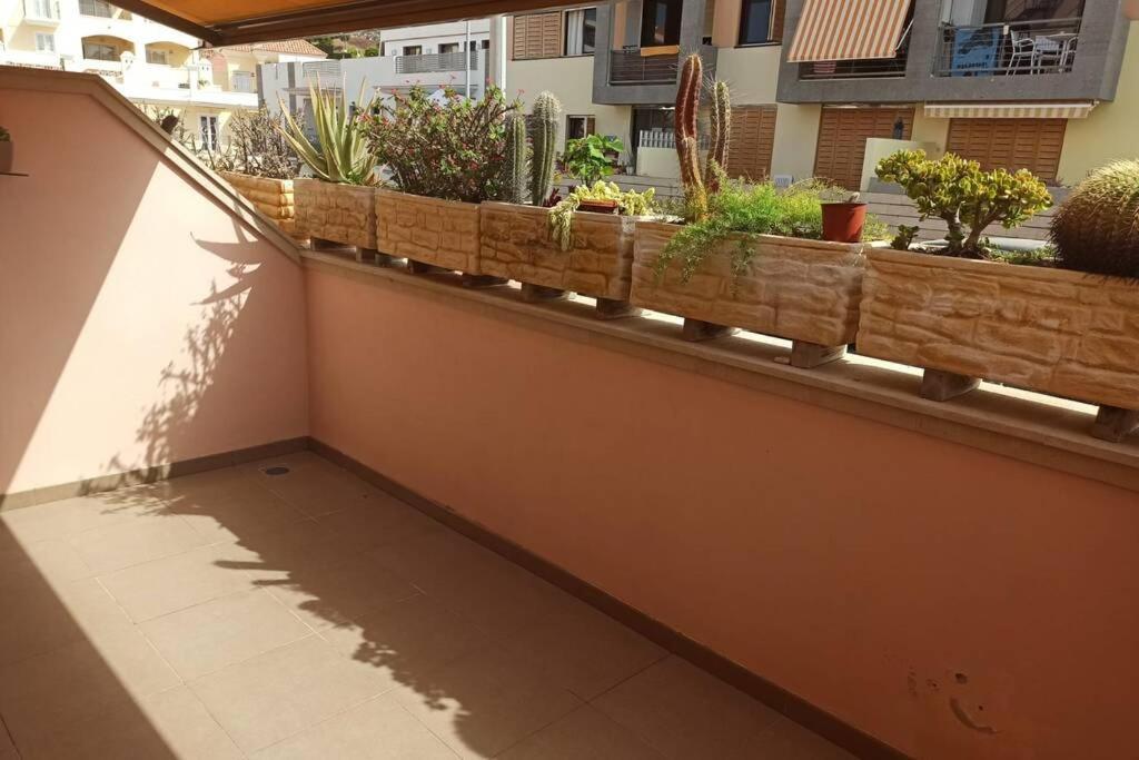 Spacious Apartment Just Few Steps Of The Ocean In La Caleta Costa Adeje  Extérieur photo